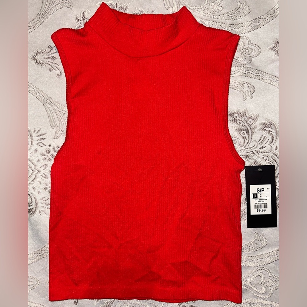Charlotte Russe Small Mock Neck Crop Top in Red